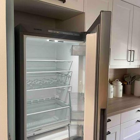Moderne Wohnung In Der Naehe Vom Parndorf Outlet! Bruckneudorf Dış mekan fotoğraf