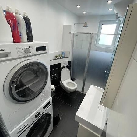 Moderne Wohnung In Der Naehe Vom Parndorf Outlet! Bruckneudorf Dış mekan fotoğraf